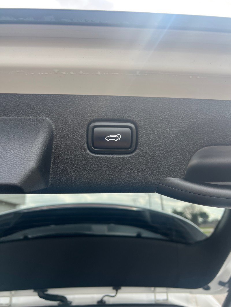 Used 2023 Kia Sportage X-Line w/ X-Line Premium Package image 16