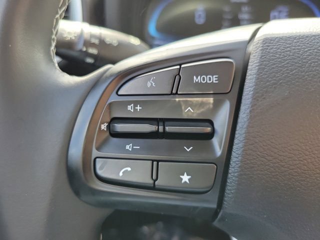 Certified 2024 Hyundai Venue SEL FWD image 22