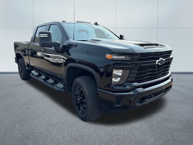 Used 2025 Chevrolet Silverado 2500 Custom w/ Custom Value Package AWD/4WD image 5
