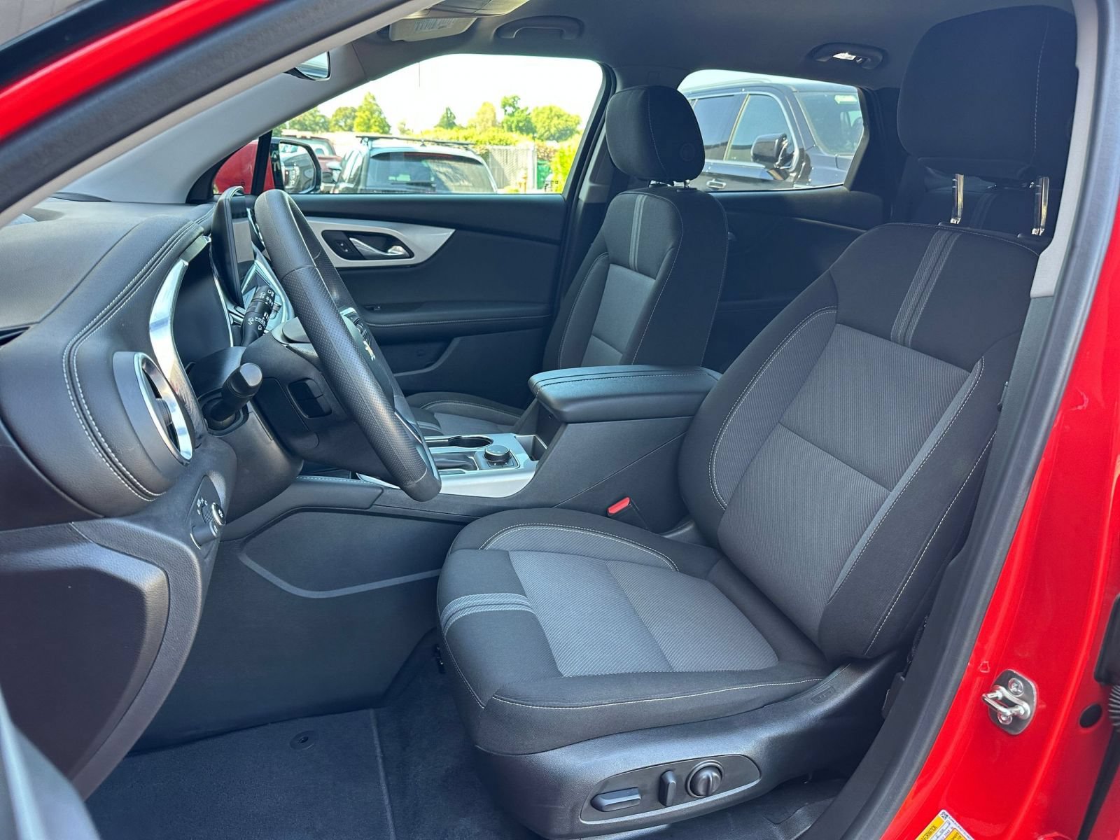 Used 2026 Chevrolet Blazer LT FWD image 36