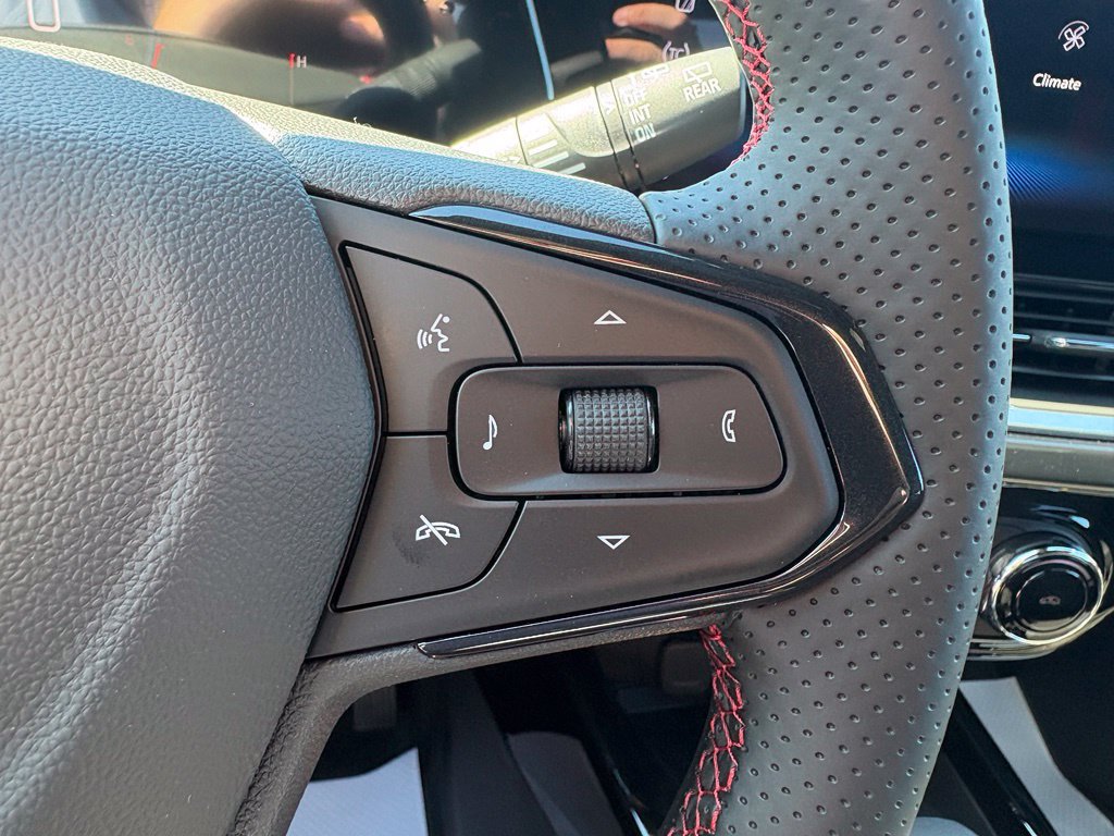 New 2026 Chevrolet Trax RS w/ Sunroof Package FWD image 18