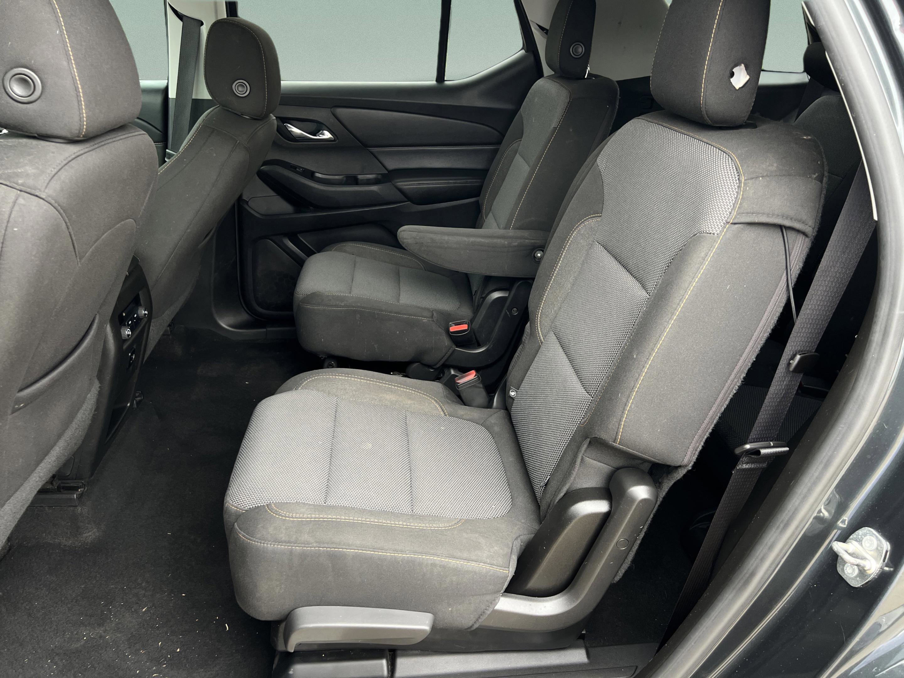 Used 2018 Chevrolet Traverse LT image 15