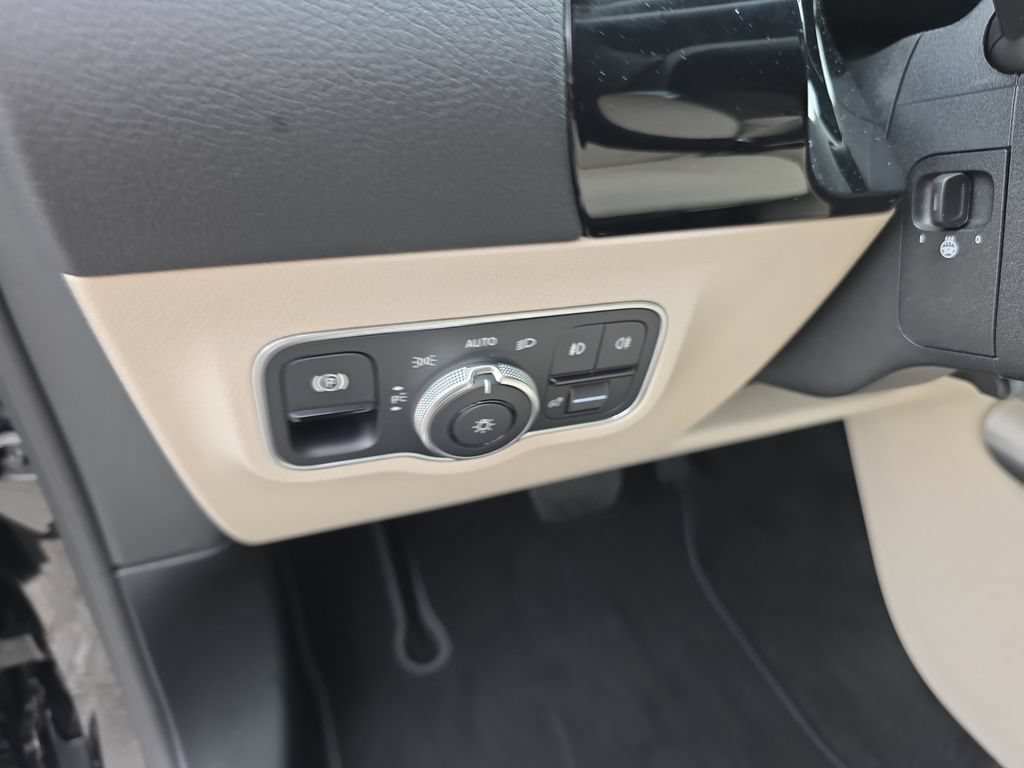 New 2026 Mercedes-Benz GLA 250 4MATIC image 12