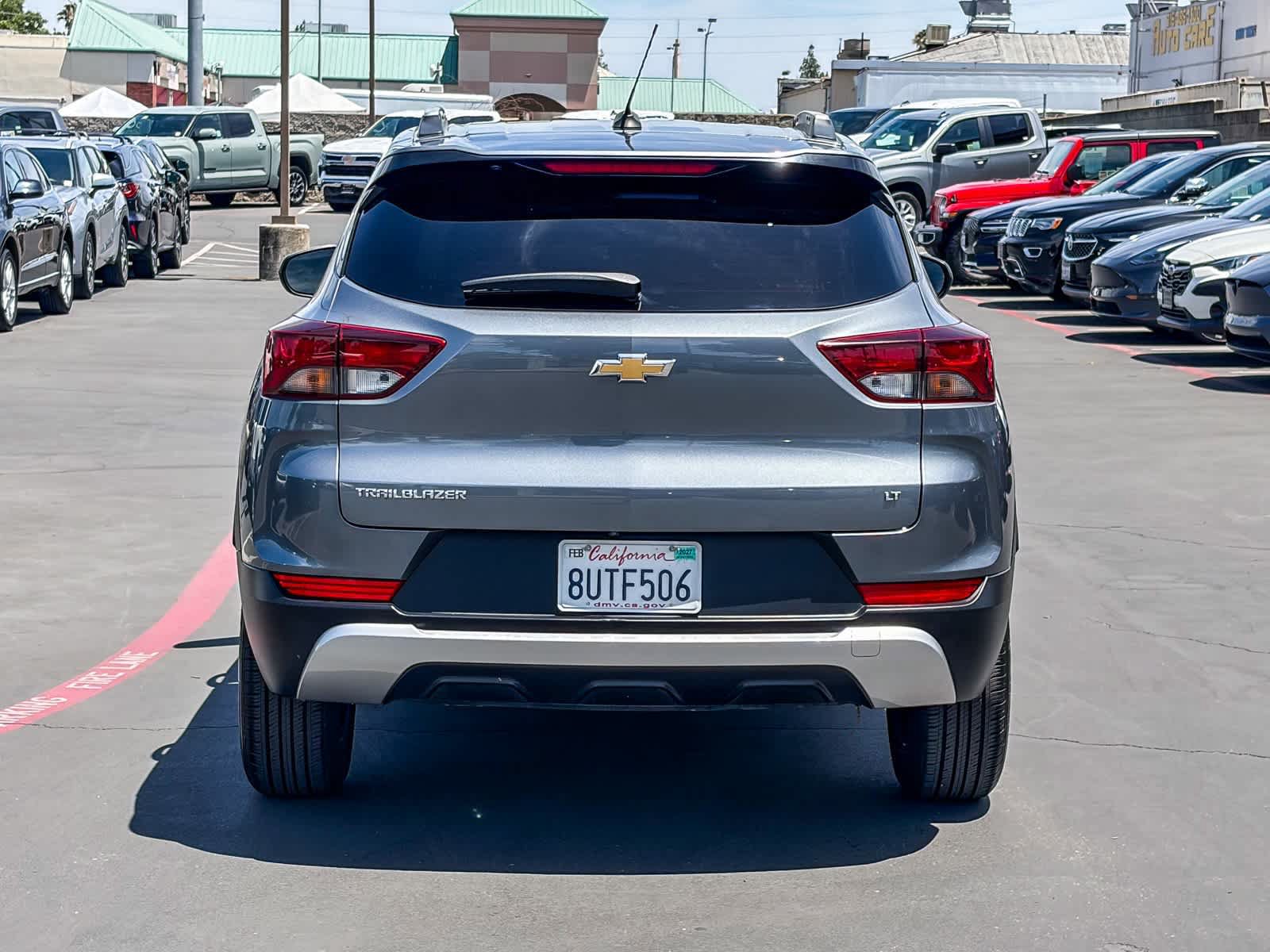 Used 2021 Chevrolet TrailBlazer LT FWD image 3