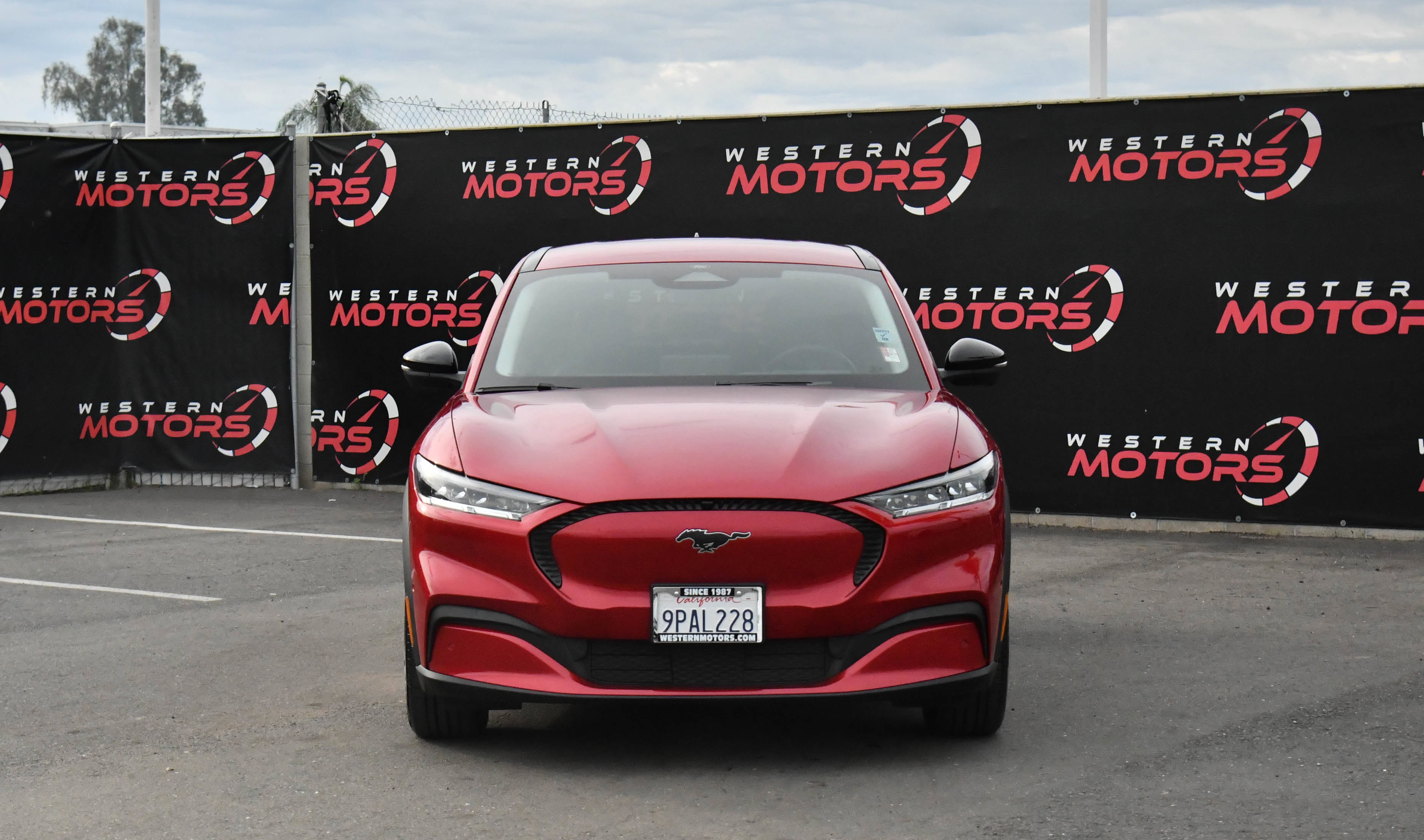 Used 2023 Ford Mustang Mach-E Select image 2