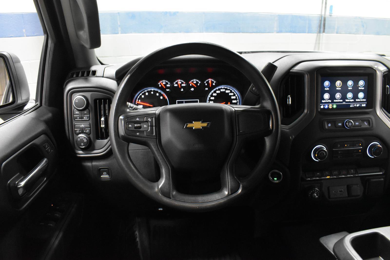 Used 2022 Chevrolet Silverado 1500 Custom w/ LPO, Dark Essentials Package AWD/4WD image 9