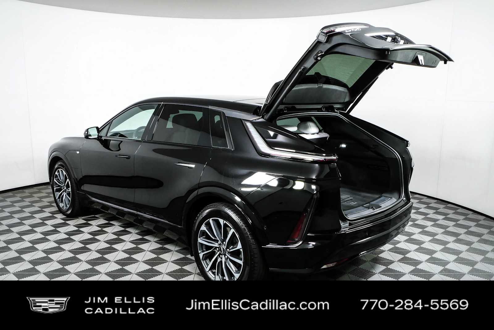 Certified 2024 Cadillac Lyriq Sport RWD image 34