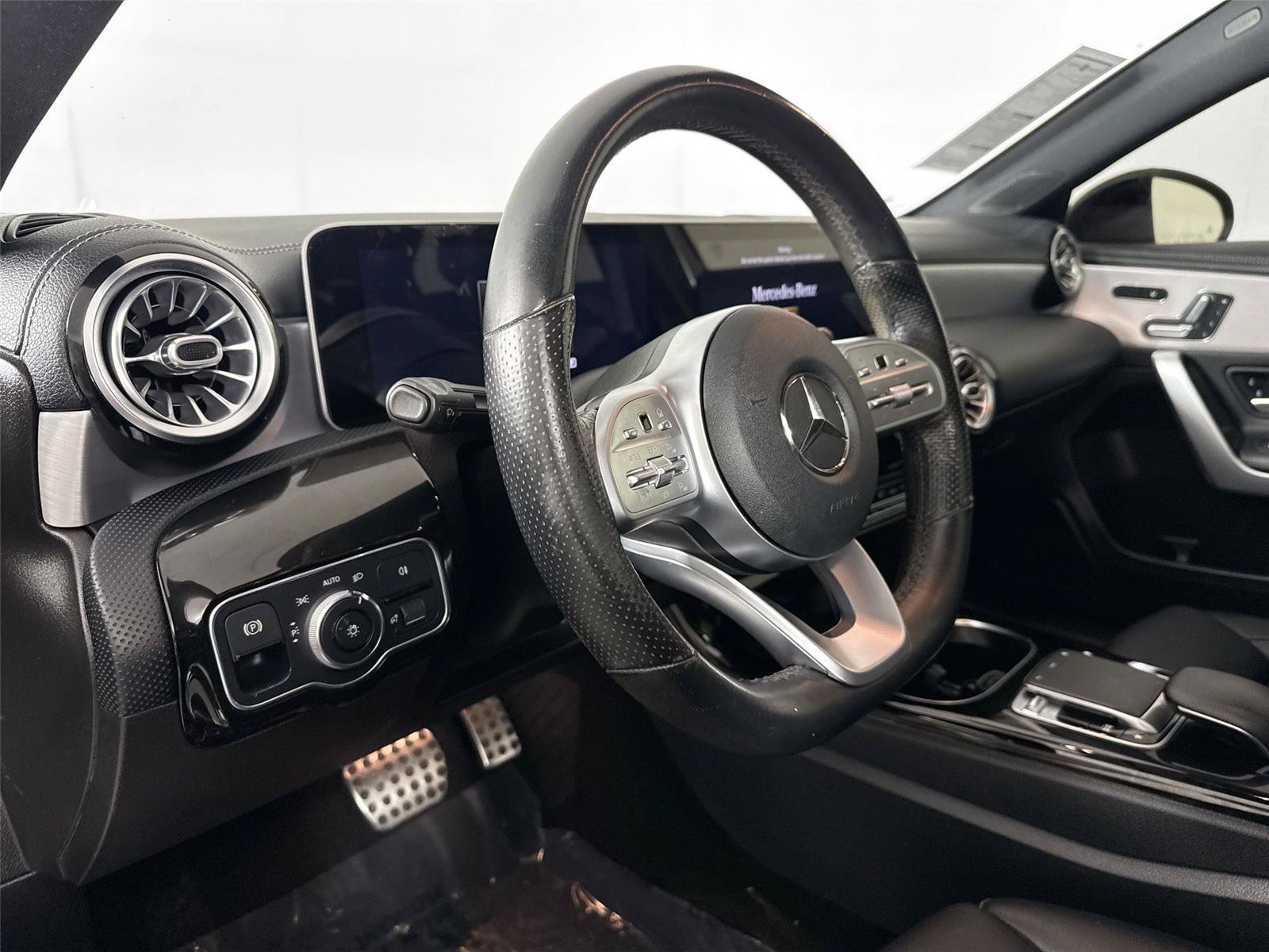 Used 2019 Mercedes-Benz A 220 4MATIC image 4