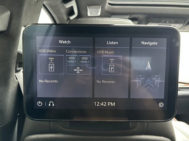 Used 2021 Cadillac Escalade Premium Luxury Platinum image 23