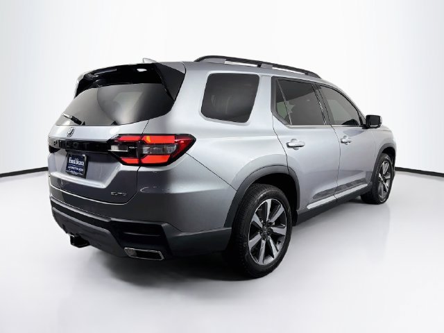 Used 2025 Honda Pilot Elite image 10