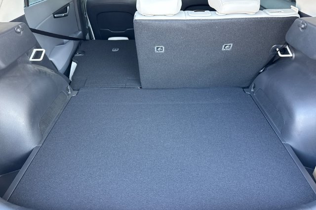 New 2026 Kia Niro EX FWD image 18