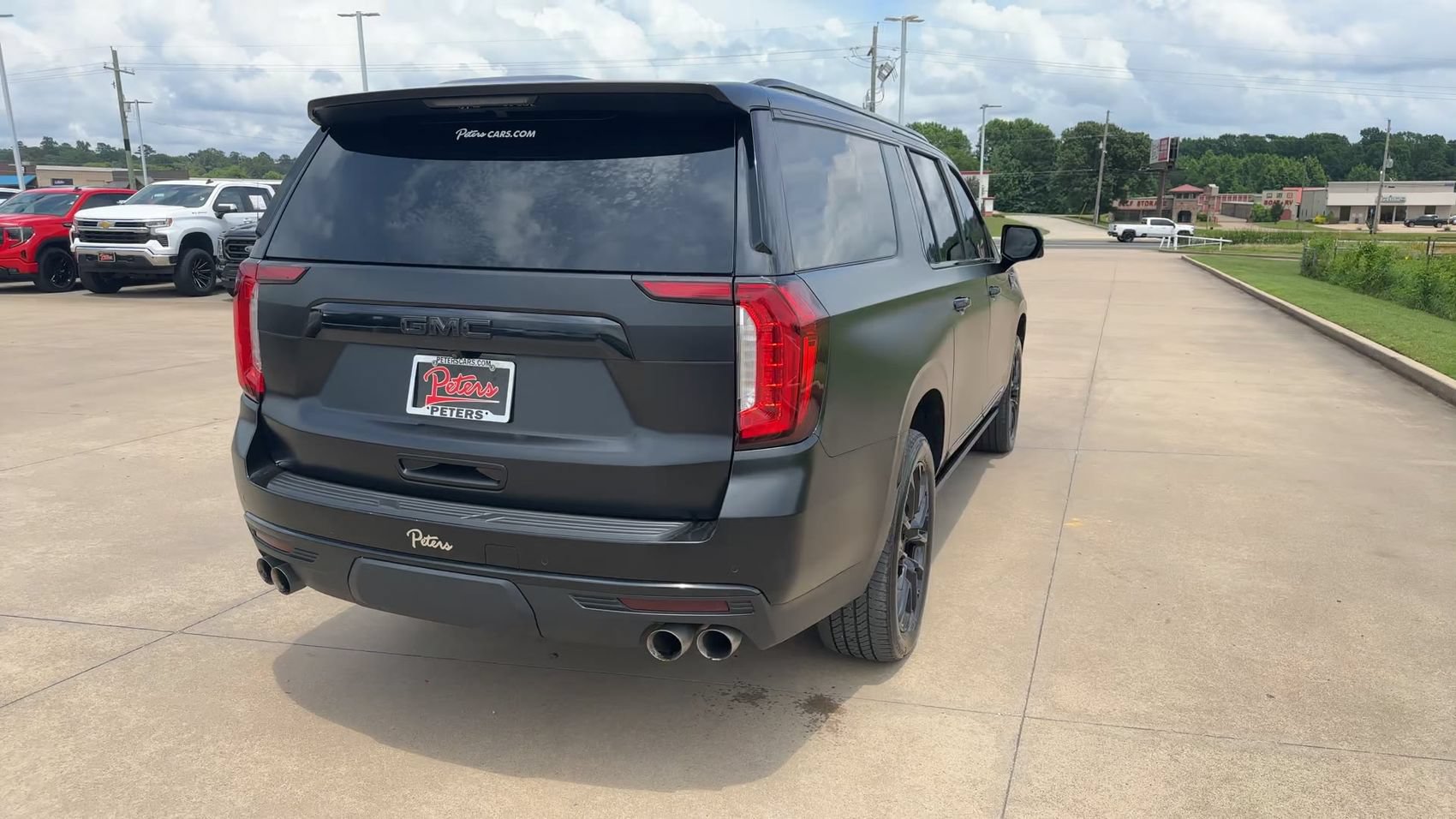 Used 2023 GMC Yukon XL Denali w/ LPO, Floor Liner Package AWD/4WD image 8