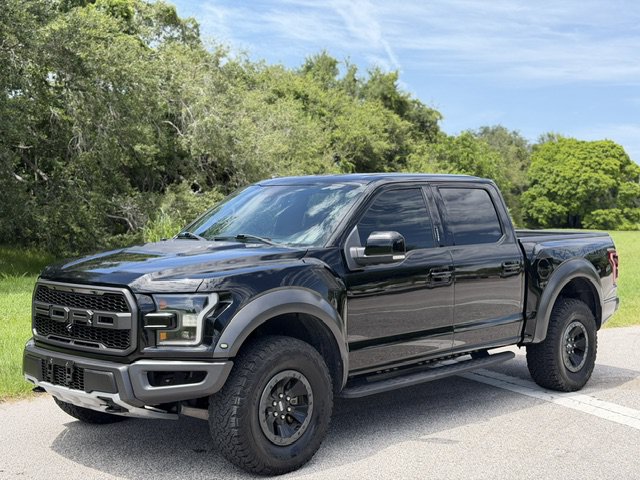 Used 2018 Ford F150 Raptor w/ Equipment Group 802A Luxury AWD/4WD image 1