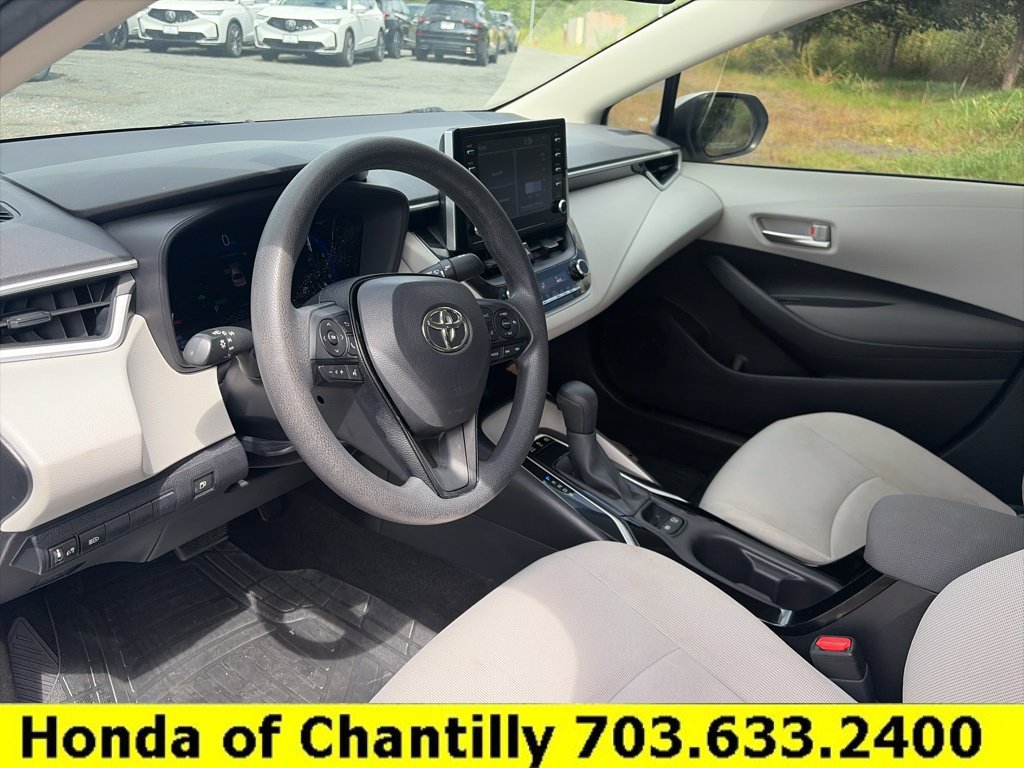 Used 2020 Toyota Corolla LE FWD image 20