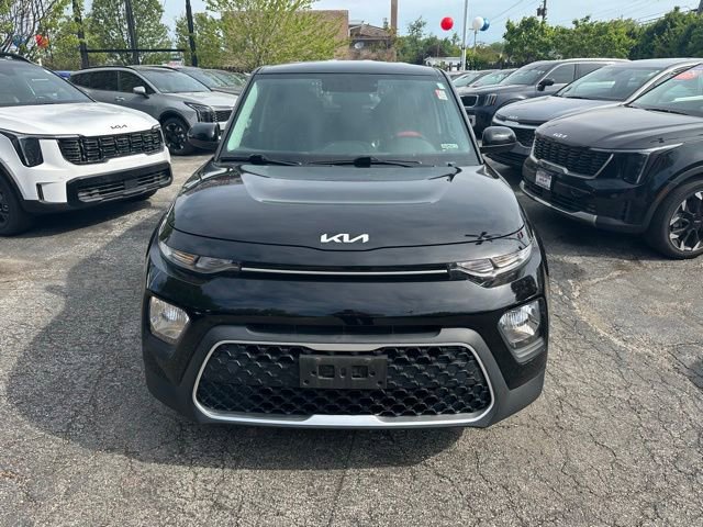 Used 2022 Kia Soul LX FWD image 2