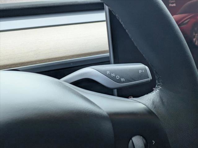 Used 2022 Tesla Model Y Long Range image 11