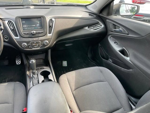 Used 2017 Chevrolet Malibu LS FWD image 9