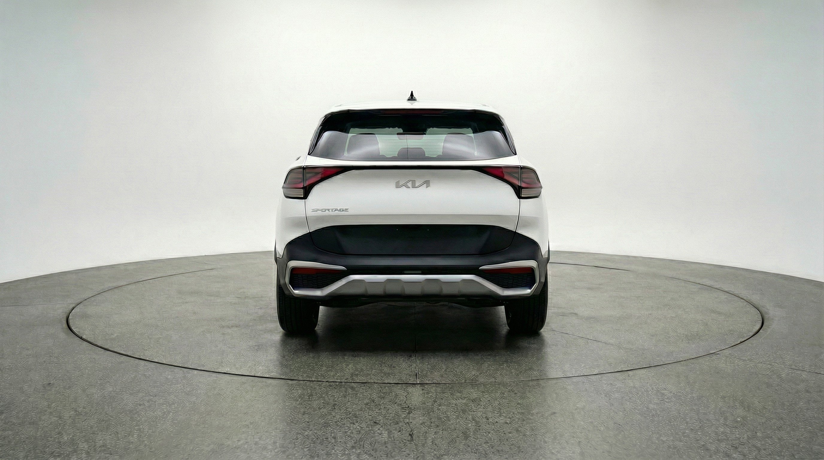 Used 2025 Kia Sportage LX image 7