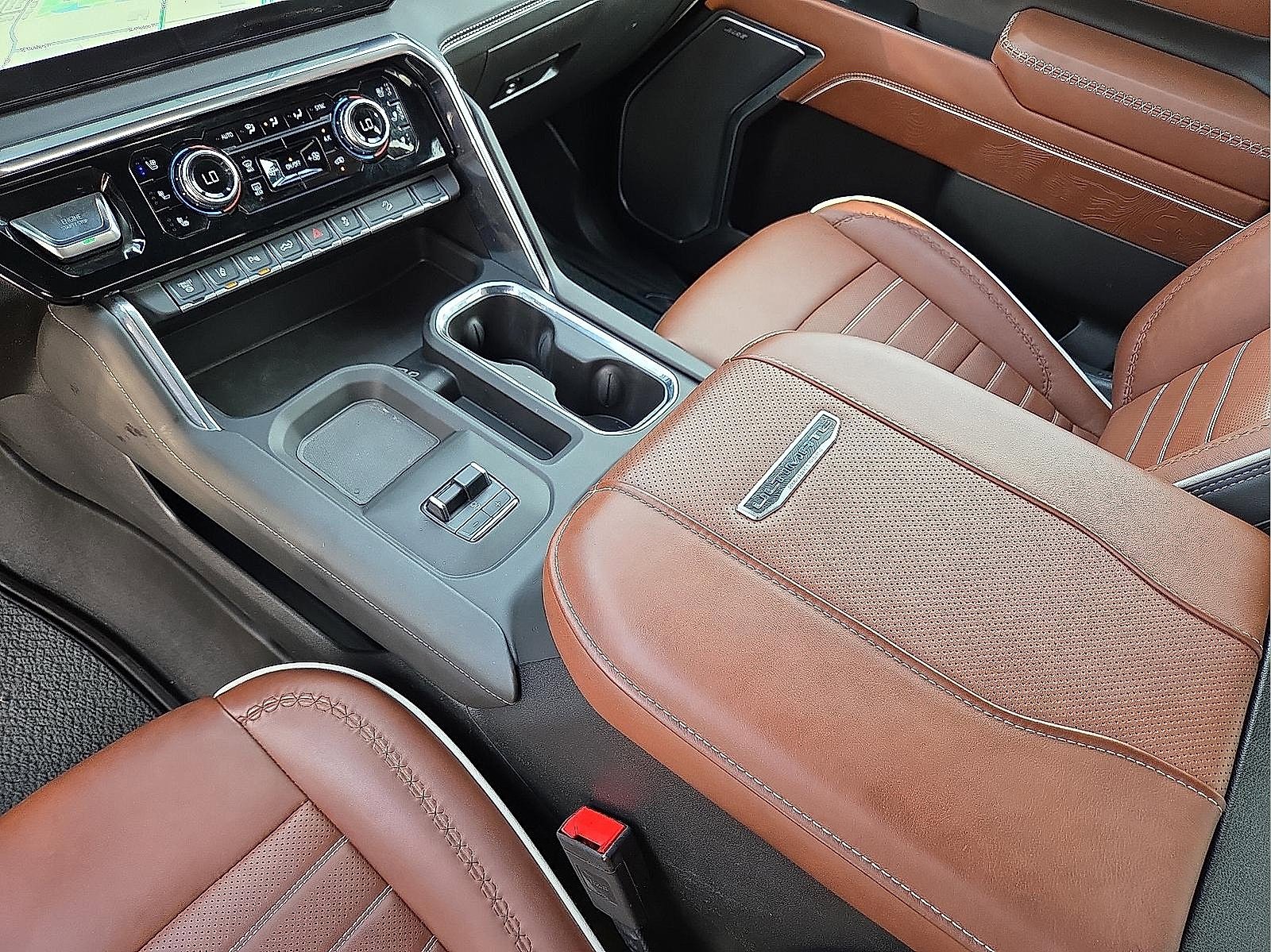 Used 2025 GMC Sierra 2500 Denali Ultimate w/ Max Trailering Package image 25