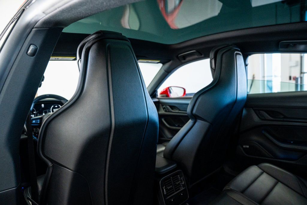 Used 2022 Porsche Taycan 4S image 54