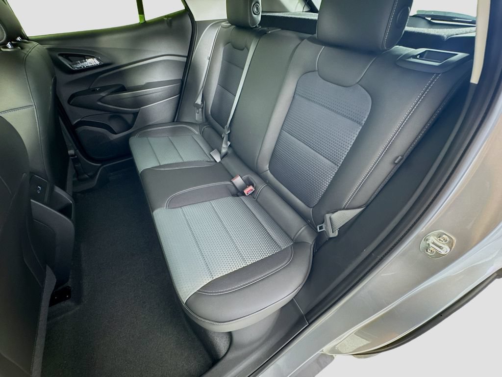 New 2026 Chevrolet Trax LT FWD image 21