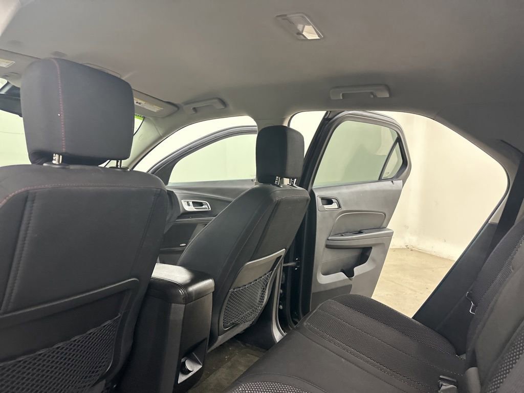 Used 2017 Chevrolet Equinox LT w/ Convenience Package image 28