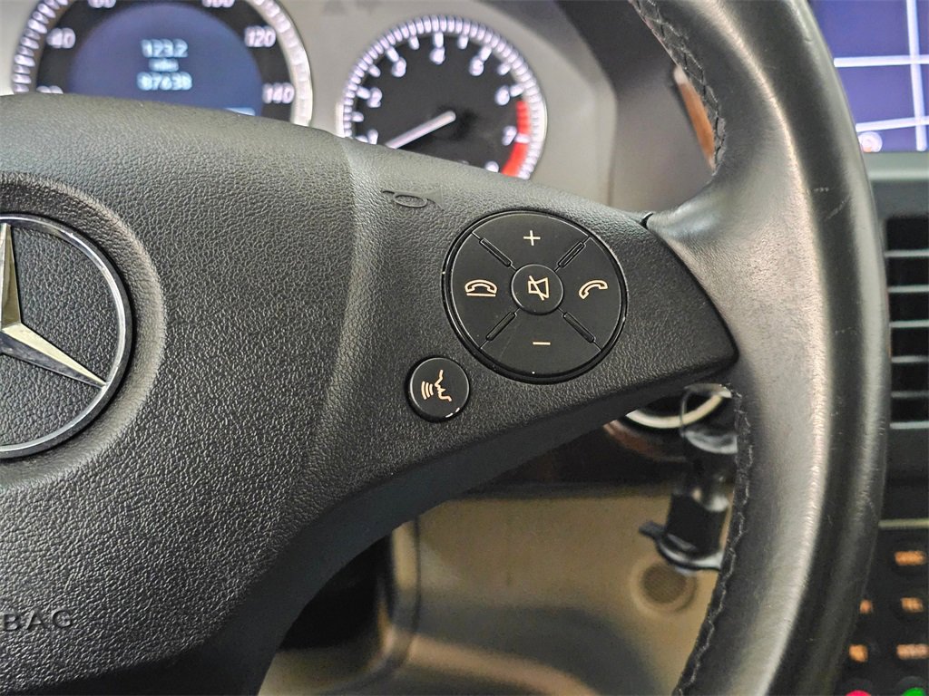 Used 2012 Mercedes-Benz GLK 350 4MATIC image 31