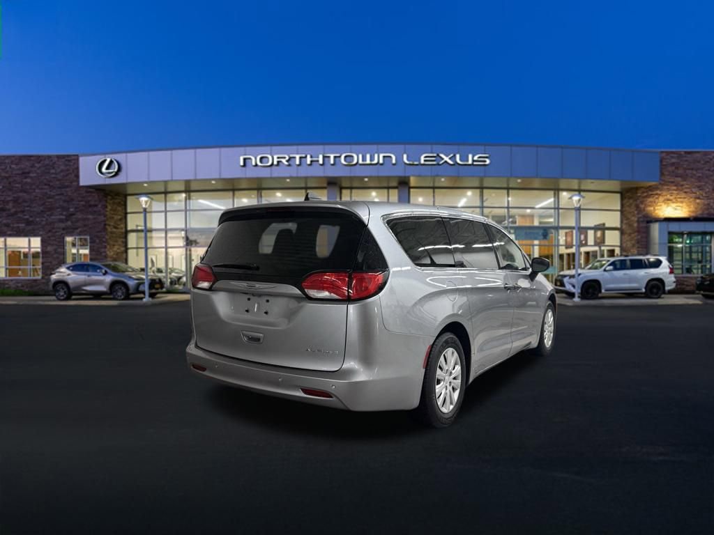 Used 2019 Chrysler Pacifica L image 24