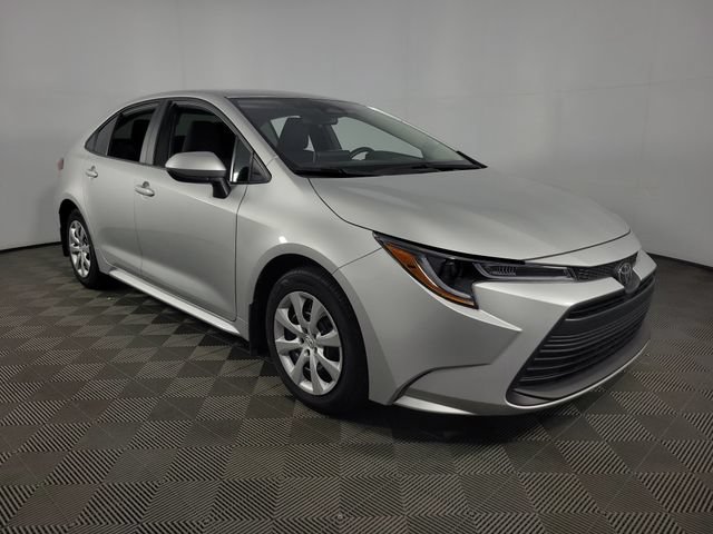 Used 2025 Toyota Corolla LE