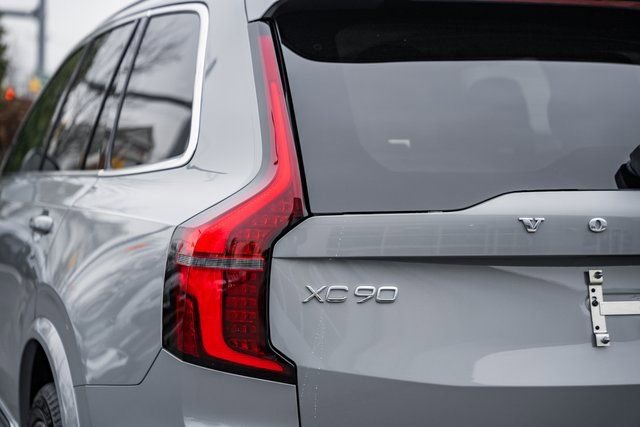 New 2026 Volvo XC90 B6 Ultra w/ Protection Package image 7