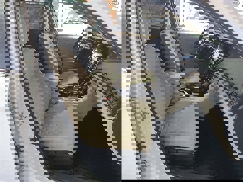 Used 2016 Honda Accord EX image 14