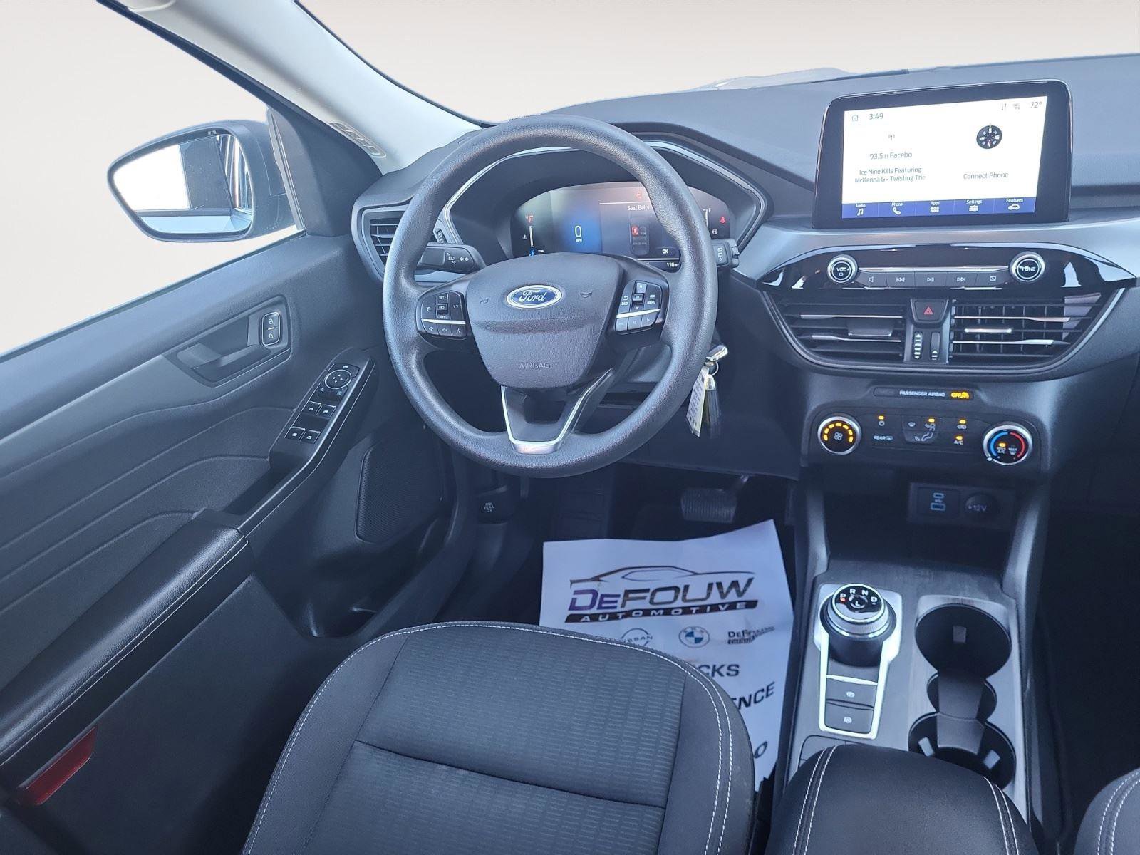 Used 2023 Ford Escape Base image 11