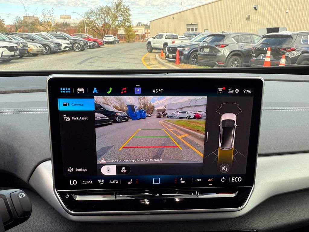 New 2025 Volkswagen ID.4 Pro image 18