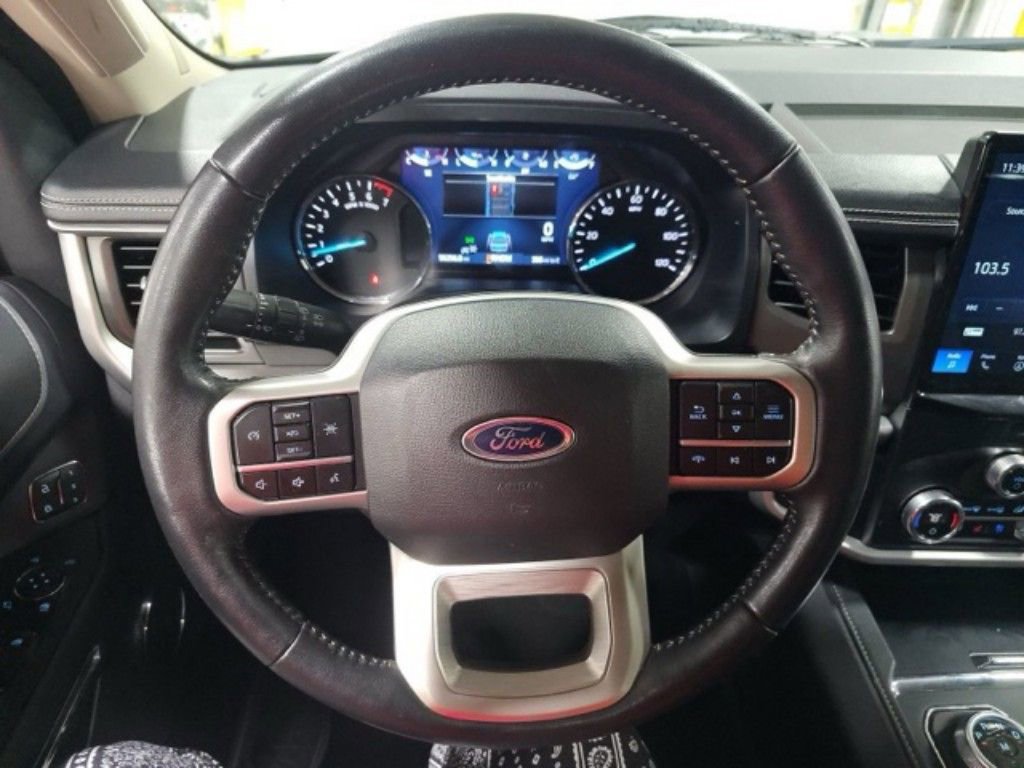 Used 2024 Ford Expedition Max XLT image 14