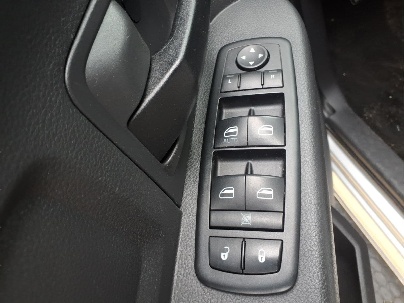Used 2012 RAM 1500 Express AWD/4WD image 15