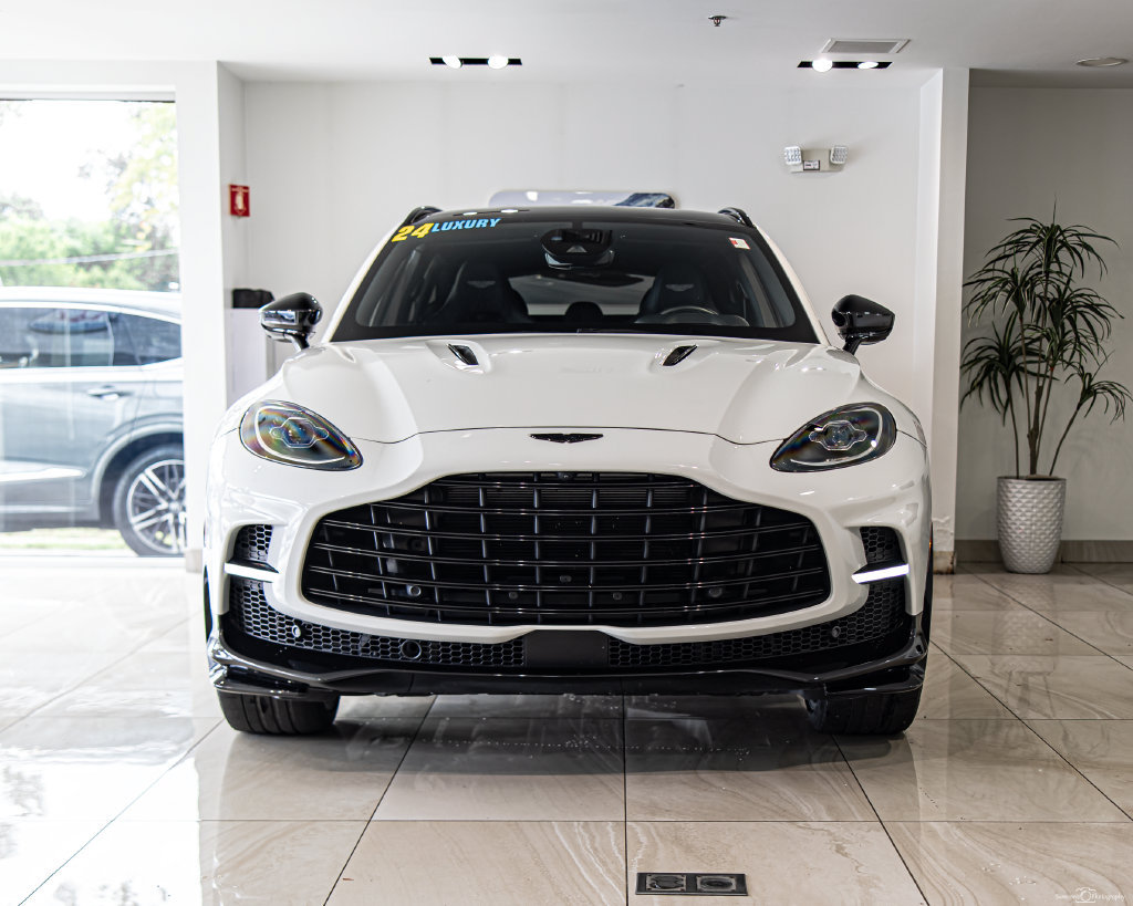 Used 2024 Aston Martin DBX 707 AWD/4WD image 2