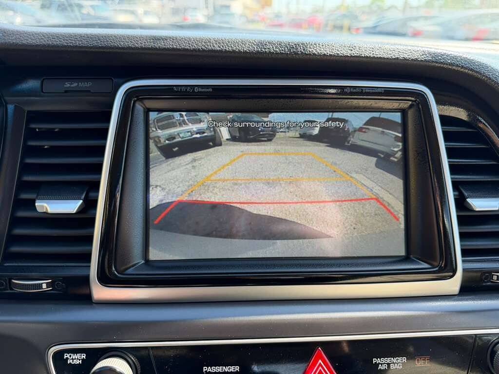 Used 2018 Hyundai Sonata Limited w/ Limited Ultimate Package 03 FWD image 12