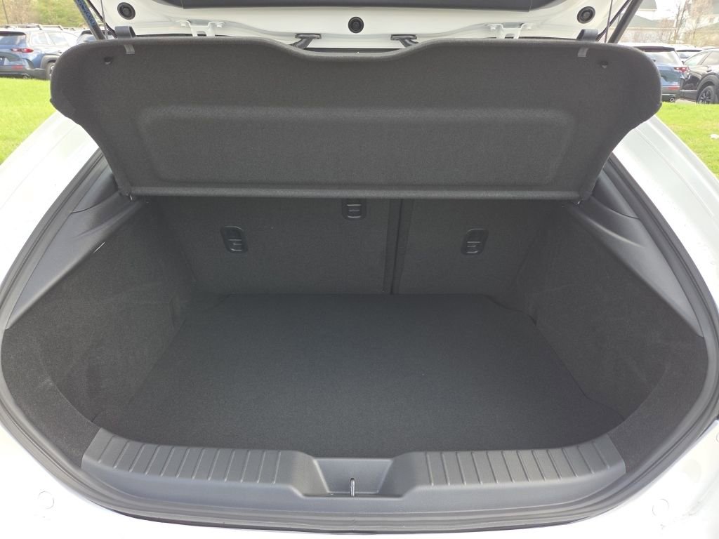 New 2026 MAZDA MAZDA3 2.5 S Hatchback w/ Premium Pkg FWD image 15