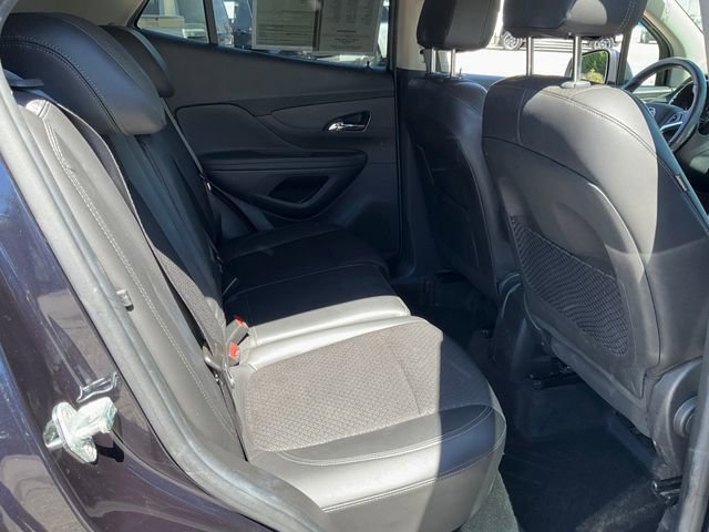 Used 2021 Buick Encore Preferred image 18