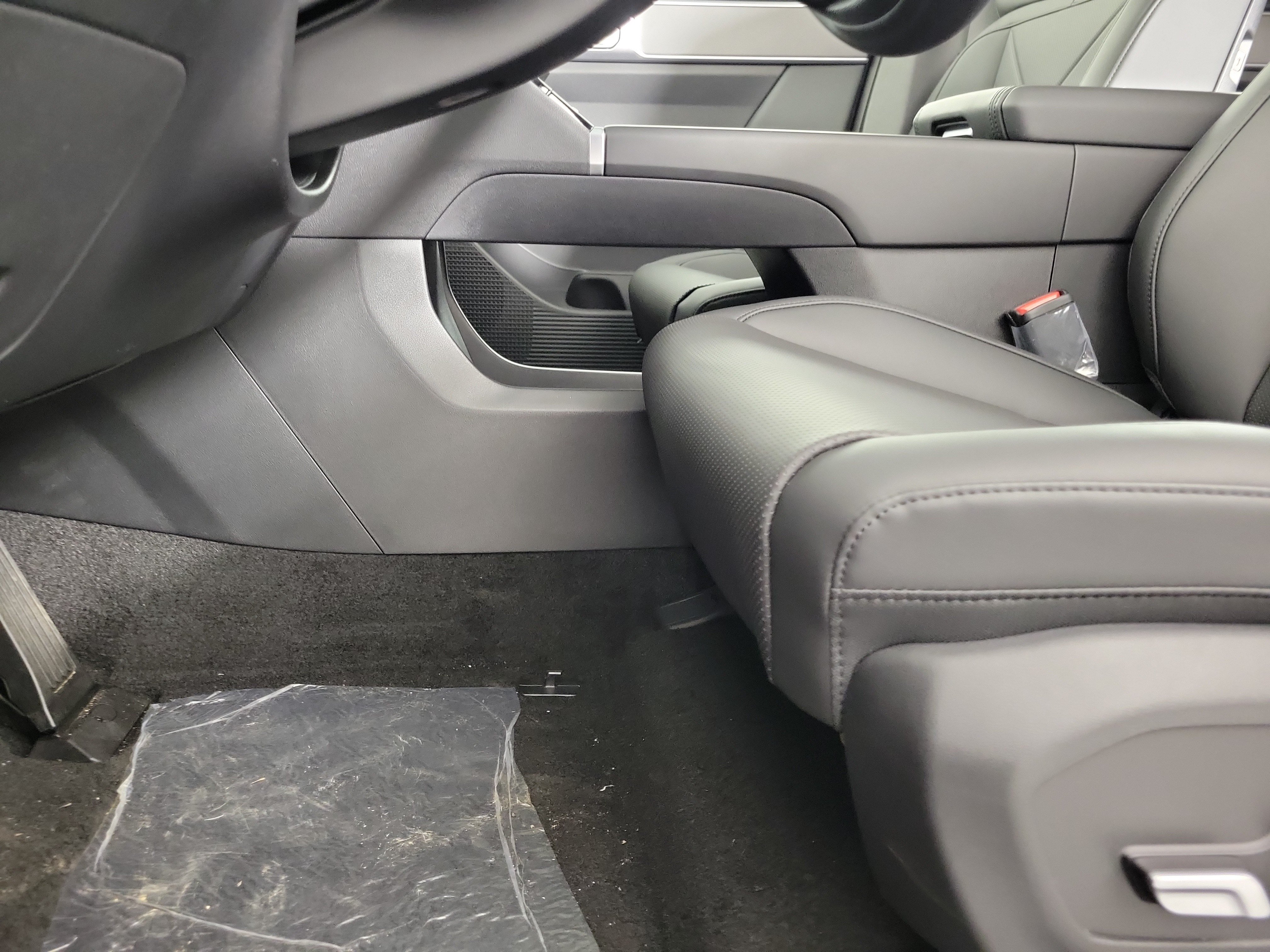 New 2026 Hyundai Santa Fe SEL AWD/4WD image 28