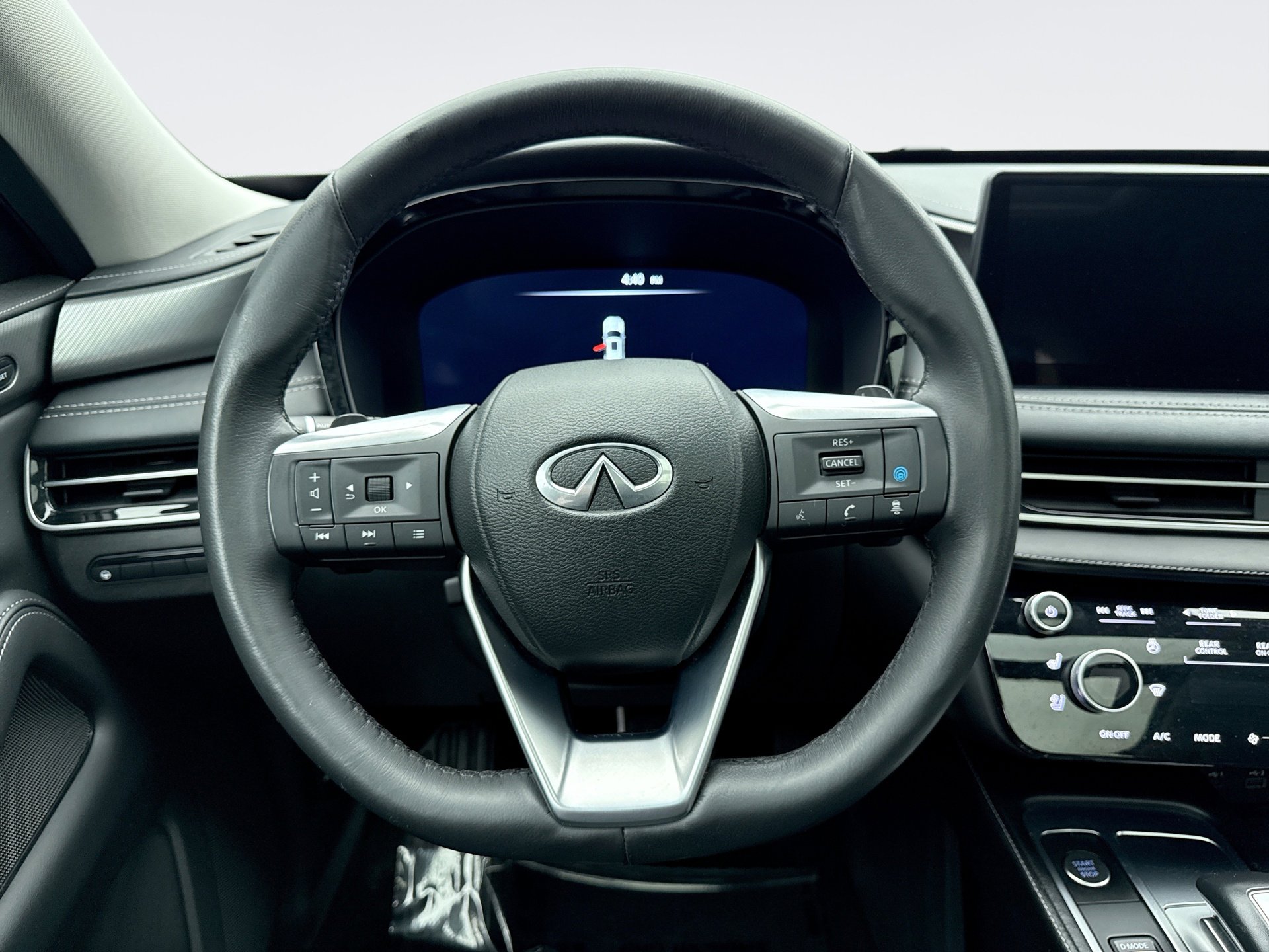 Used 2023 INFINITI QX60 Luxe w/ Cargo Package AWD/4WD image 12