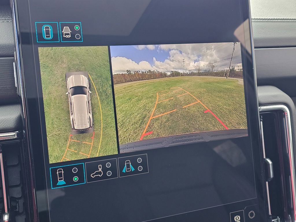 New 2026 GMC Yukon Denali w/ Sun & Power Step Package image 29