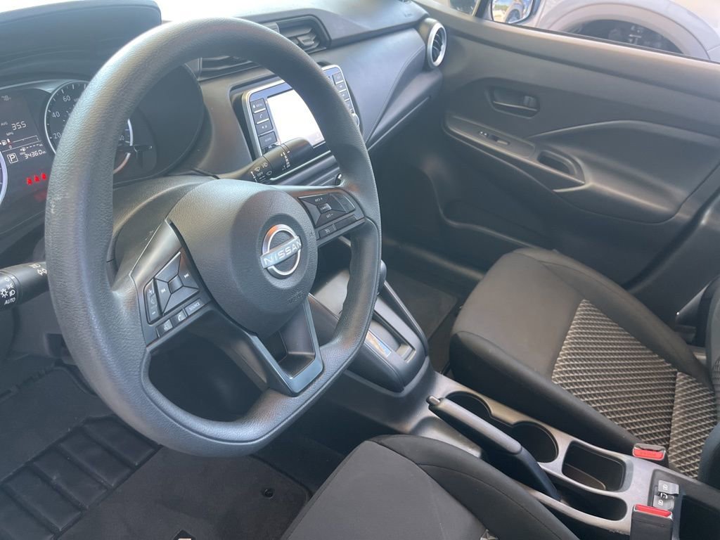 Used 2024 Nissan Versa S w/ Trunk Package image 10