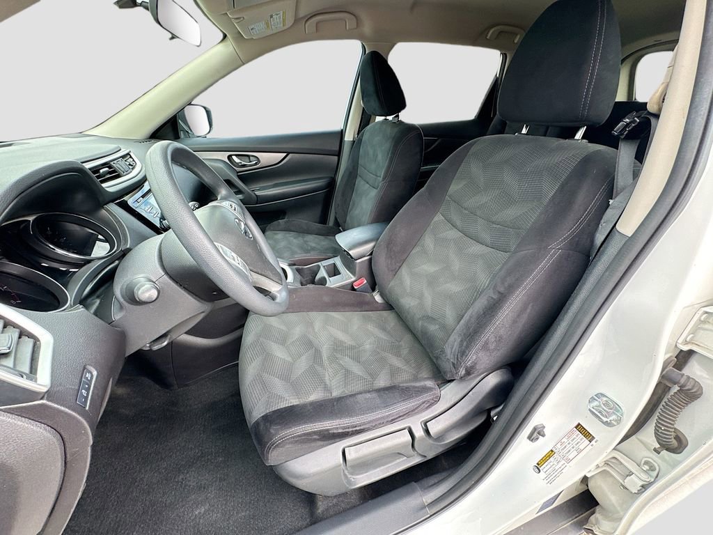 Used 2015 Nissan Rogue S w/ S Family Package FWD image 25