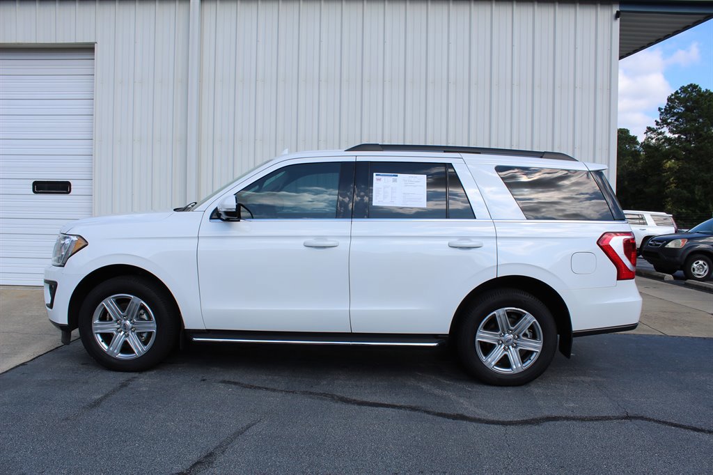 Used 2020 Ford Expedition XLT w/ Equipment Group 202A image 5