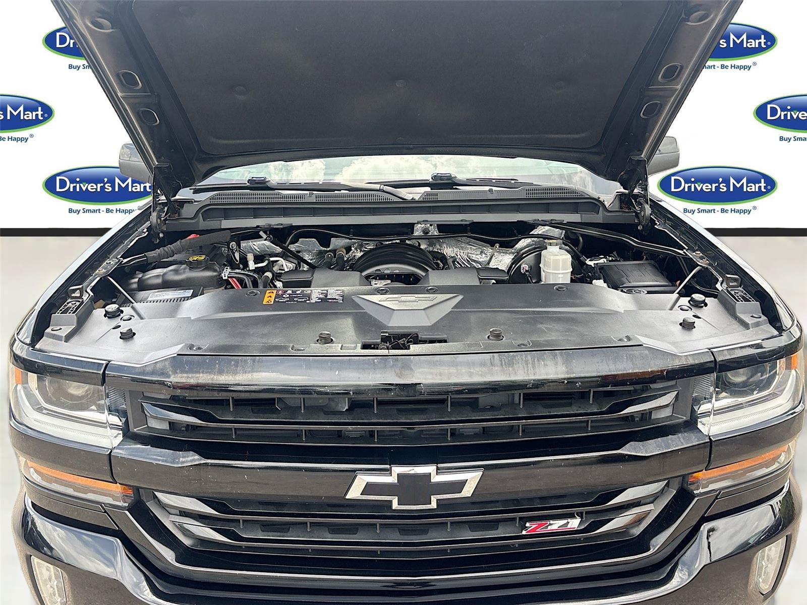 Used 2018 Chevrolet Silverado 1500 LT w/ Midnight Edition AWD/4WD image 28