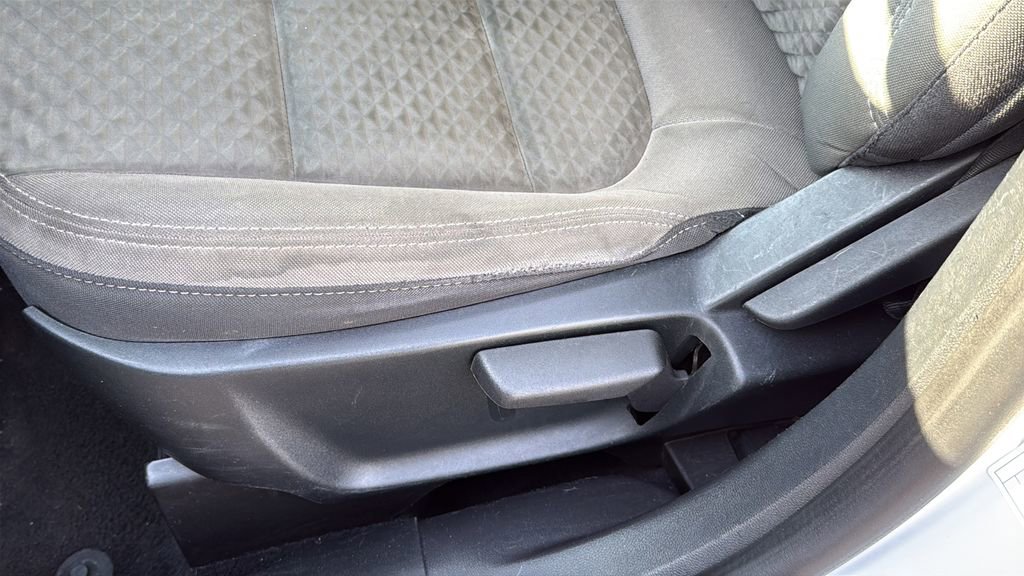 Used 2022 Ford Escape SE FWD image 11