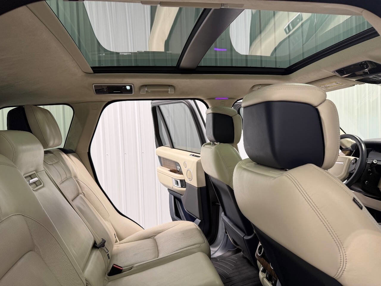 Used 2019 Land Rover Range Rover Supercharged image 19