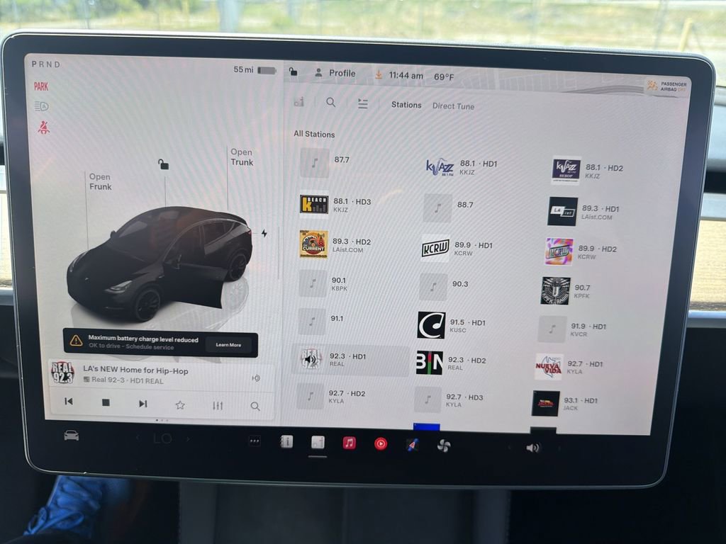 Used 2023 Tesla Model Y Performance AWD/4WD image 12