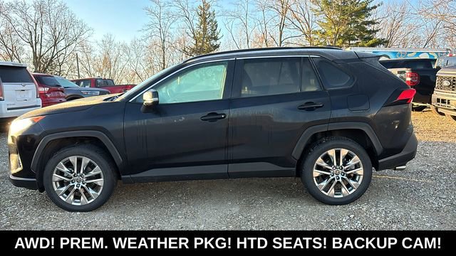 Used 2021 Toyota RAV4 XLE Premium image 4
